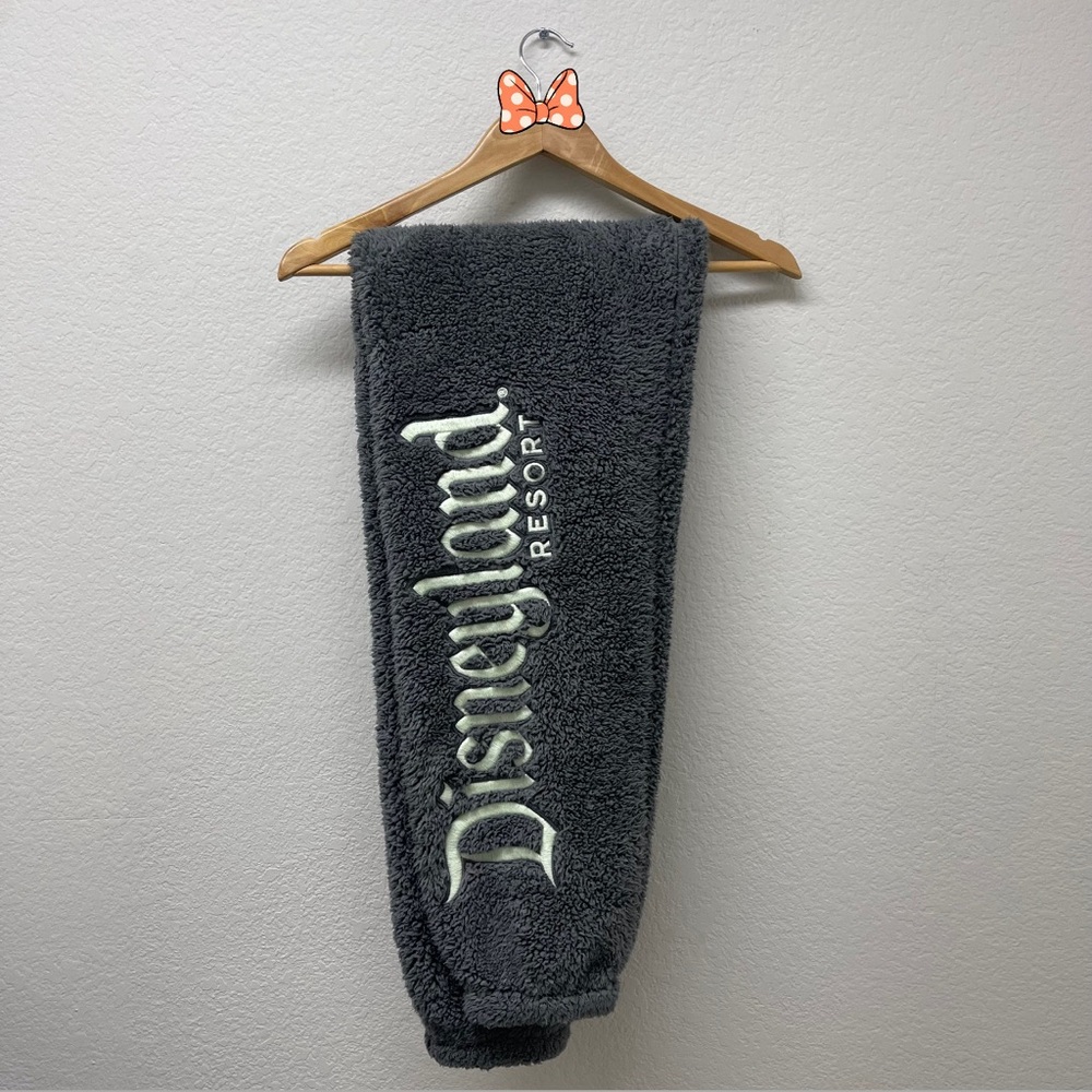 DISNEYLAND Grey Cozy & Fuzzy Drawstring Sherpa Joggers!